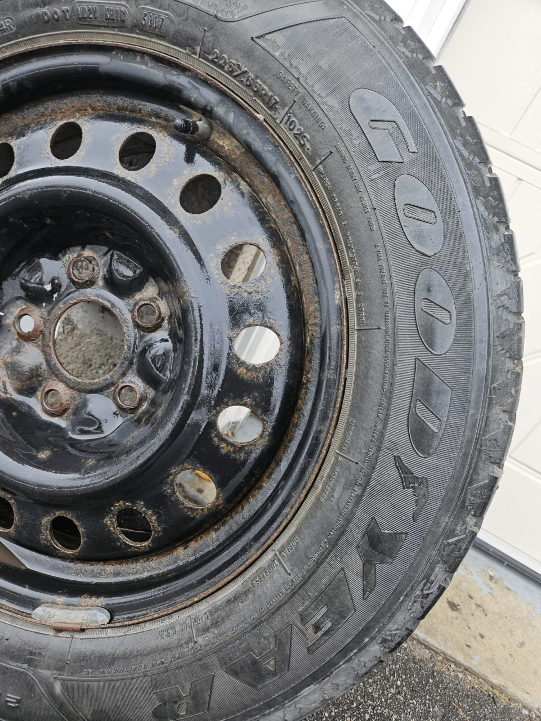 Goodyear Nordic Winter Tire 225/65R17 - photo 5