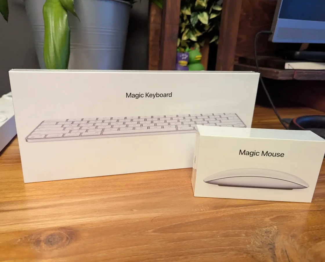 New Apple Magic Keyboard & Magic Mouse