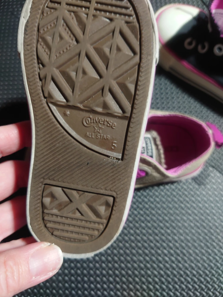 Kids' Converse & Water Shoes - Size 4-7 - photo 3