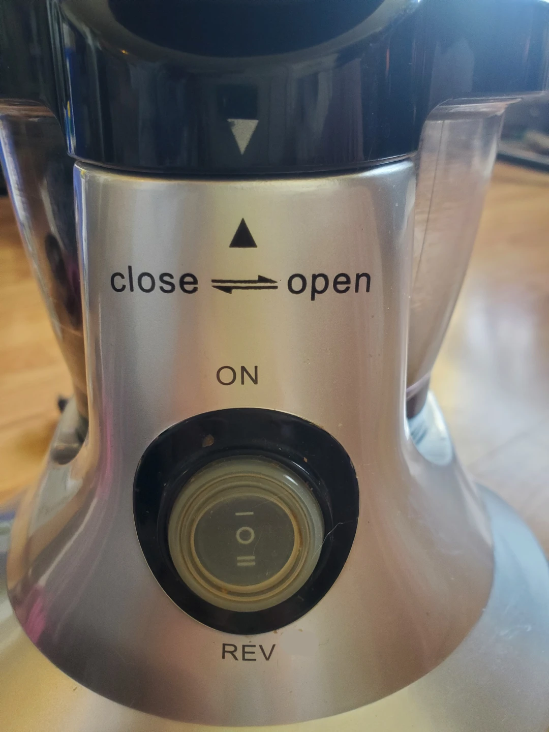 Greenis Slow Masticating Juicer - photo 3