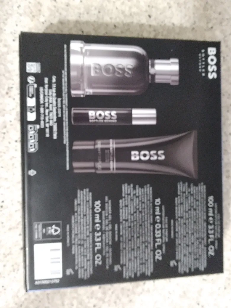 Hugo Boss Bottled Beyond Gift Set image indicator(2)