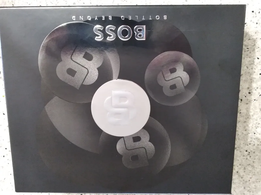 Hugo Boss Bottled Beyond Gift Set image indicator(3)