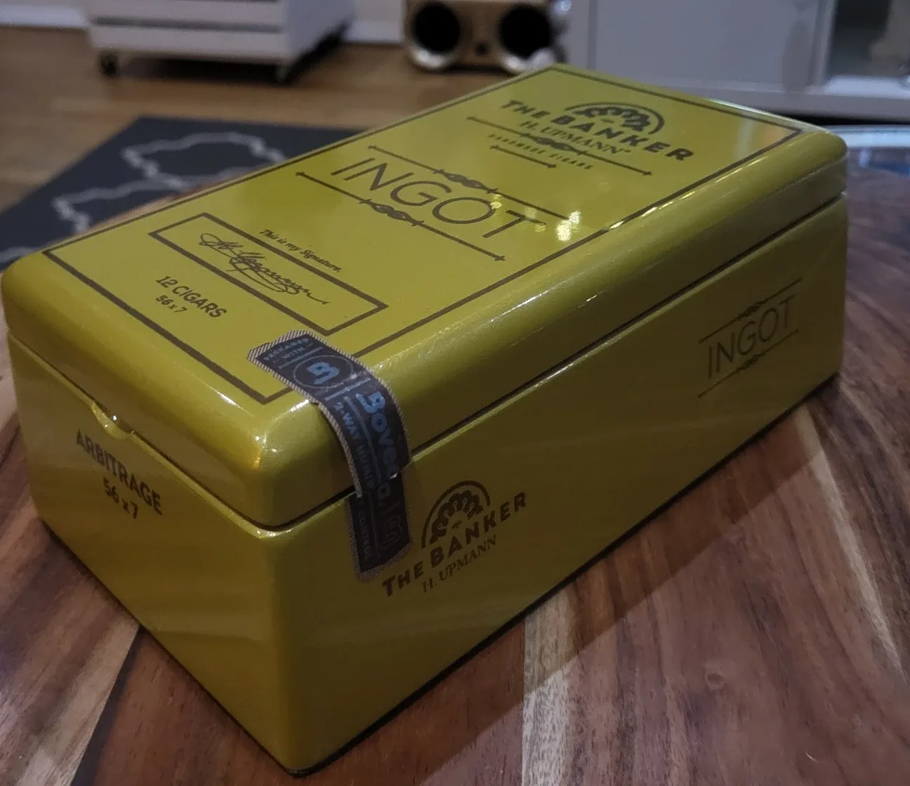 The Banker H. Upmann Ingot Cigar Box