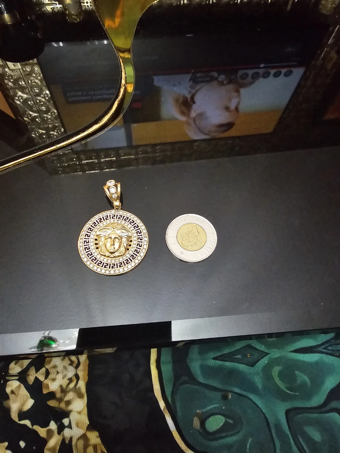 Versace Medusa Gold Pendant - photo 4