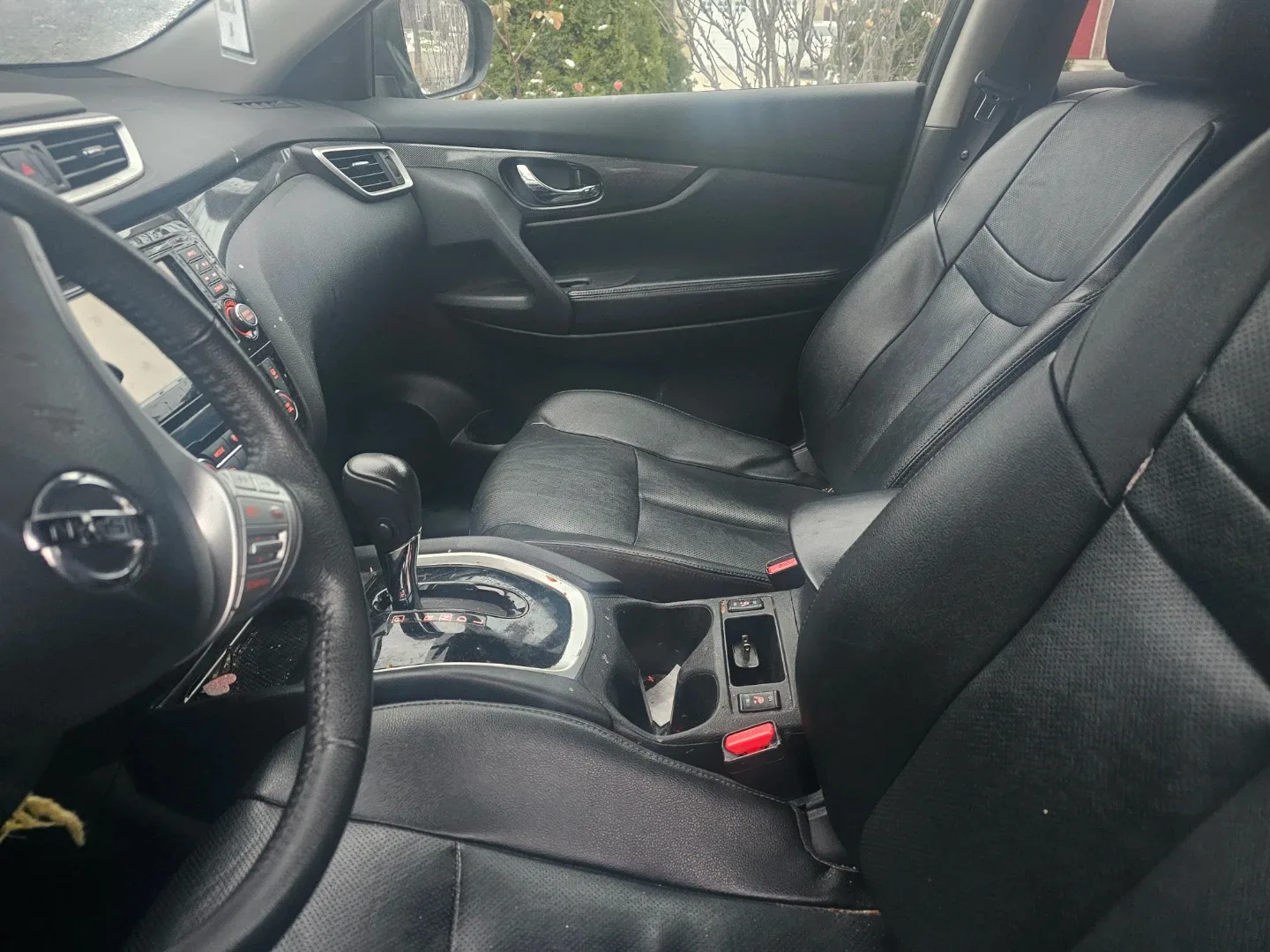 2016 Nissan Rogue SUV - Black image indicator(6)