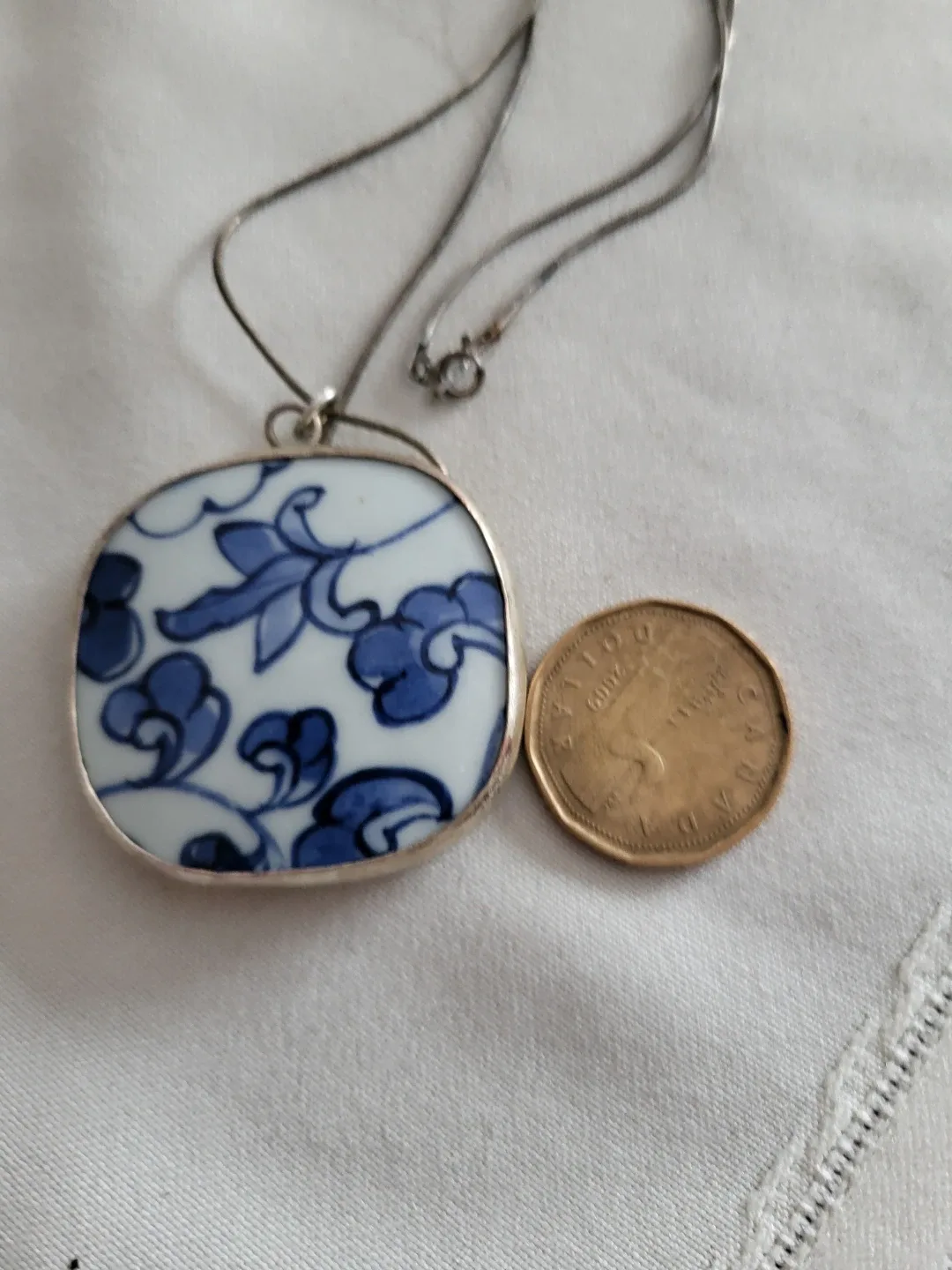 Vintage Floral Pendant Necklace