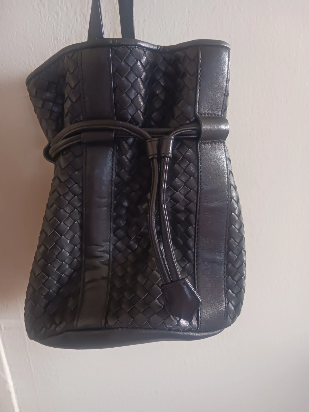 Etienne Aigner Black Leather Bucket Bag - photo 3