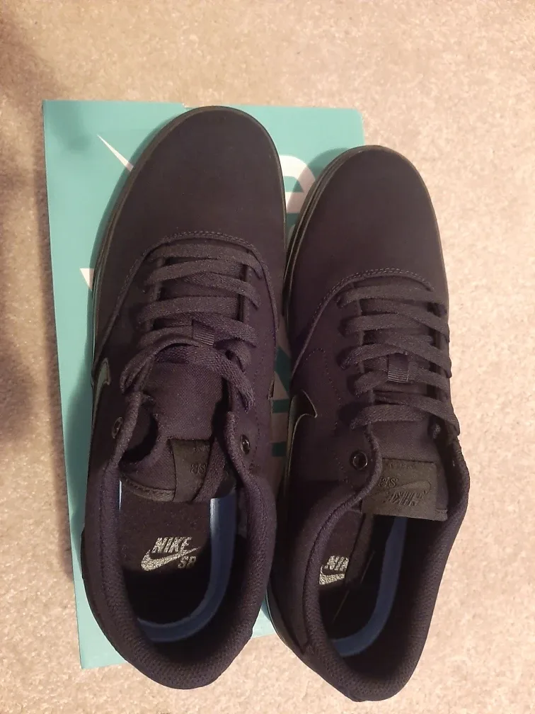 Both pairs --- 160$ ---BRAND NEW image indicator(8)