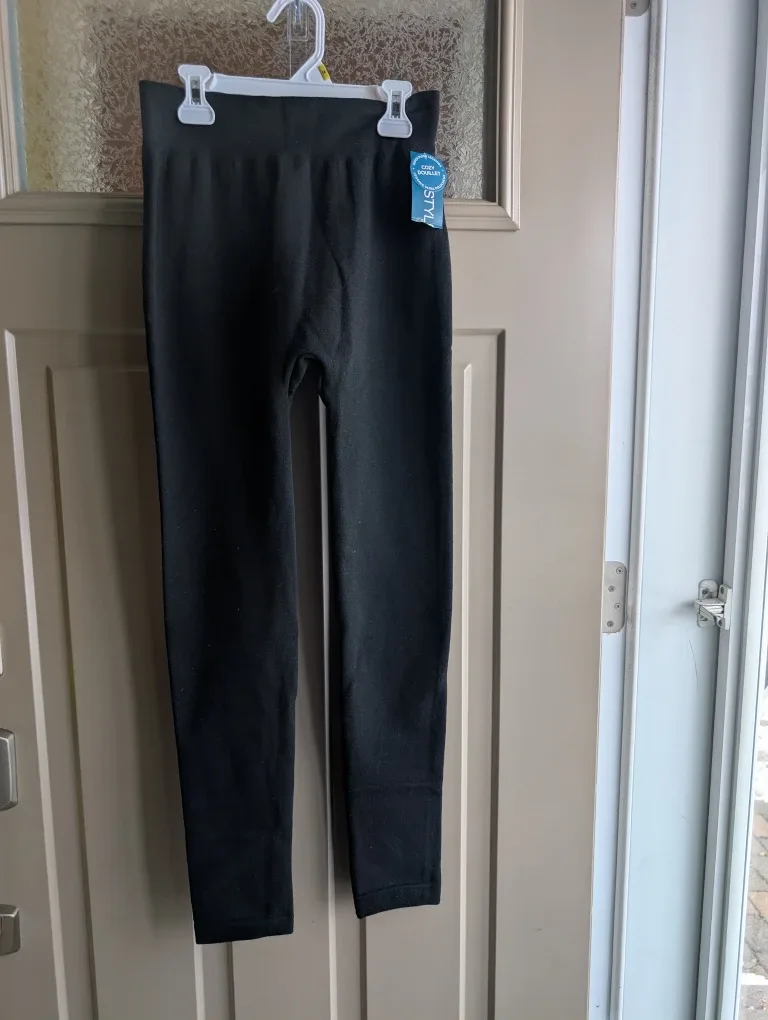 BNWT Womens sz L/XL fleece lined leggings
