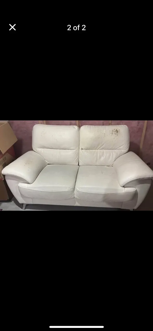 White Leather Sofa Set image indicator(2)