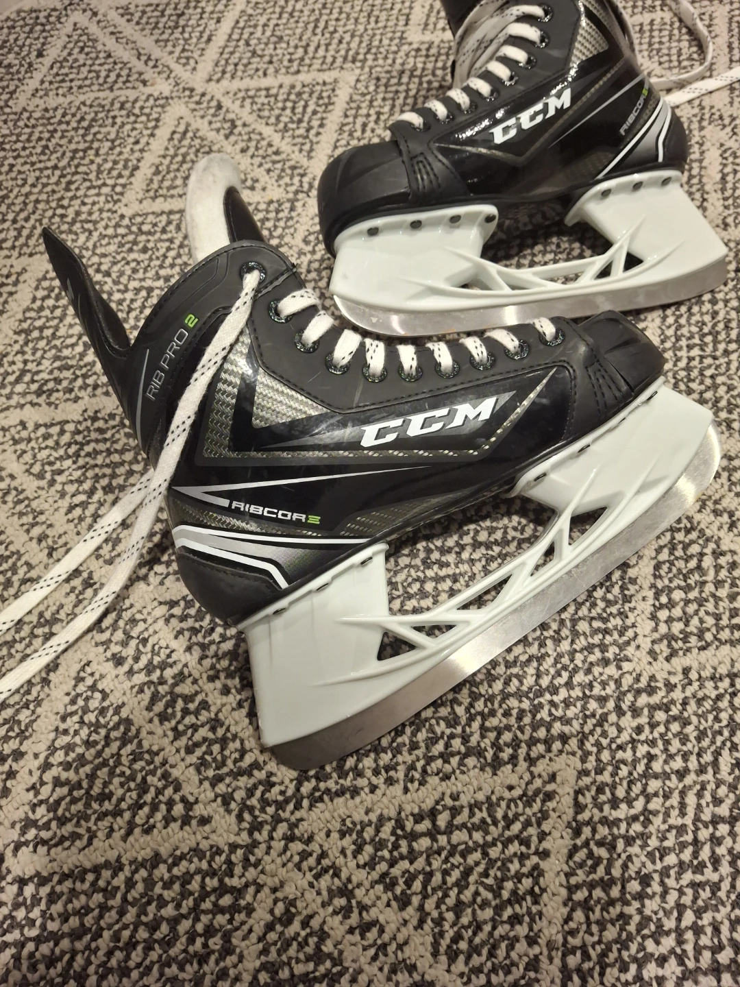 CCM Ribcor Pro 2 Ice Hockey Skates - photo 5