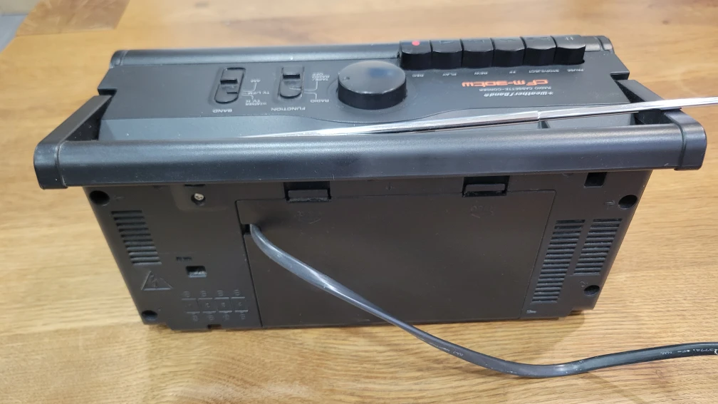 Sony CFM-30TW Radio Cassette-Corder - photo 4