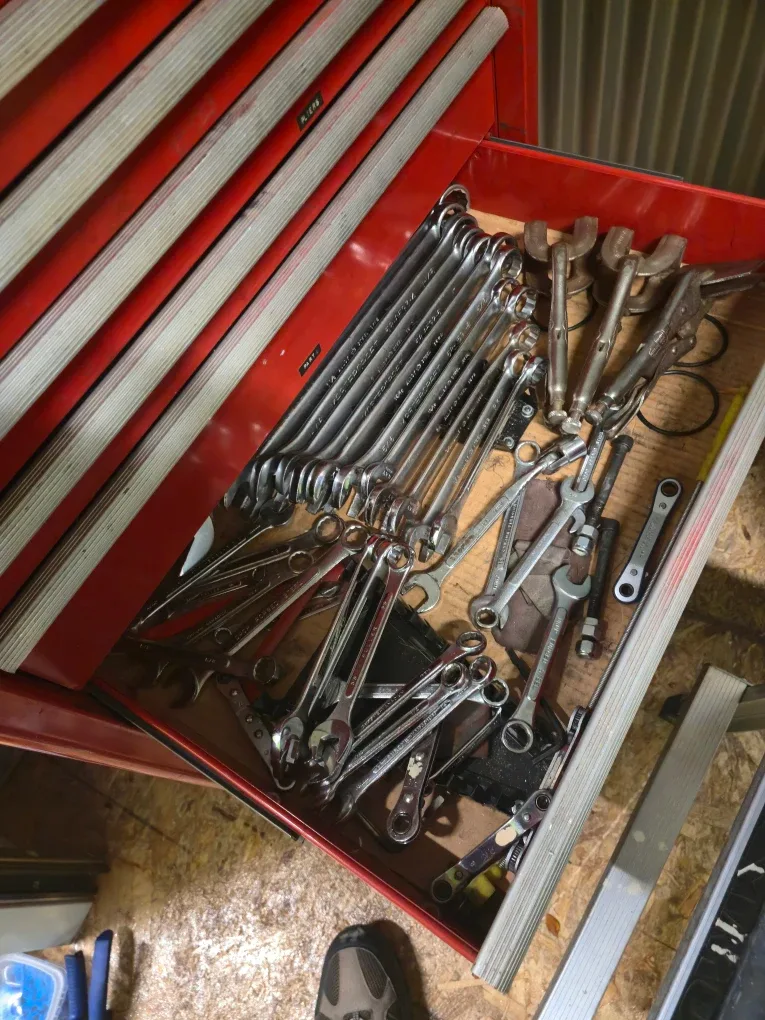 Beach Red Tool Chest with Tools image indicator(4)