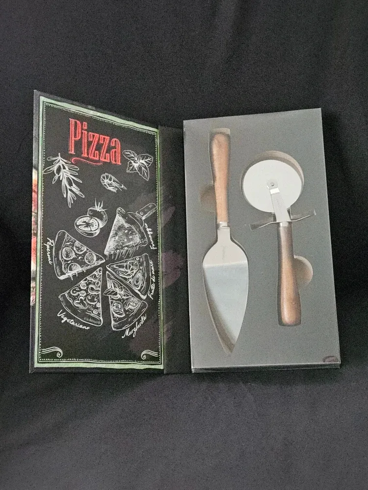 New 2 Piece Pizza Serving Set