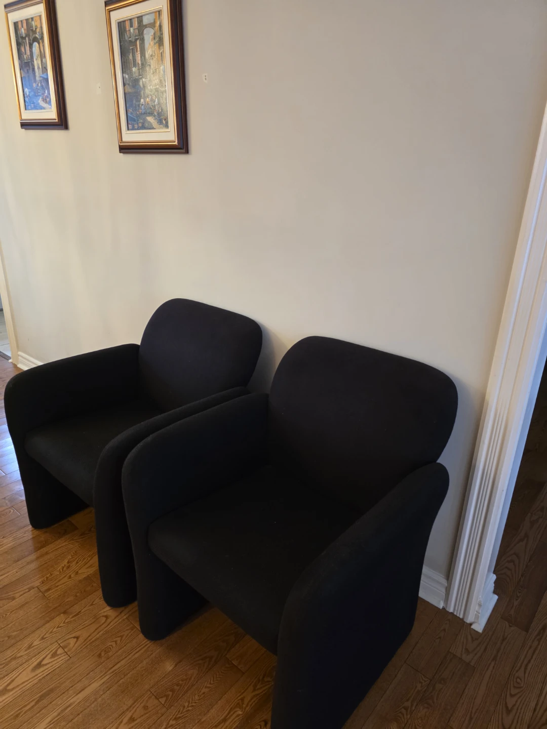 Pair of Black Armchairs - photo 2