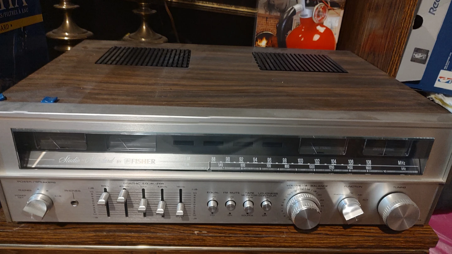 Fisher Studio Standard FM/AM Stereo Receiver - photo 3