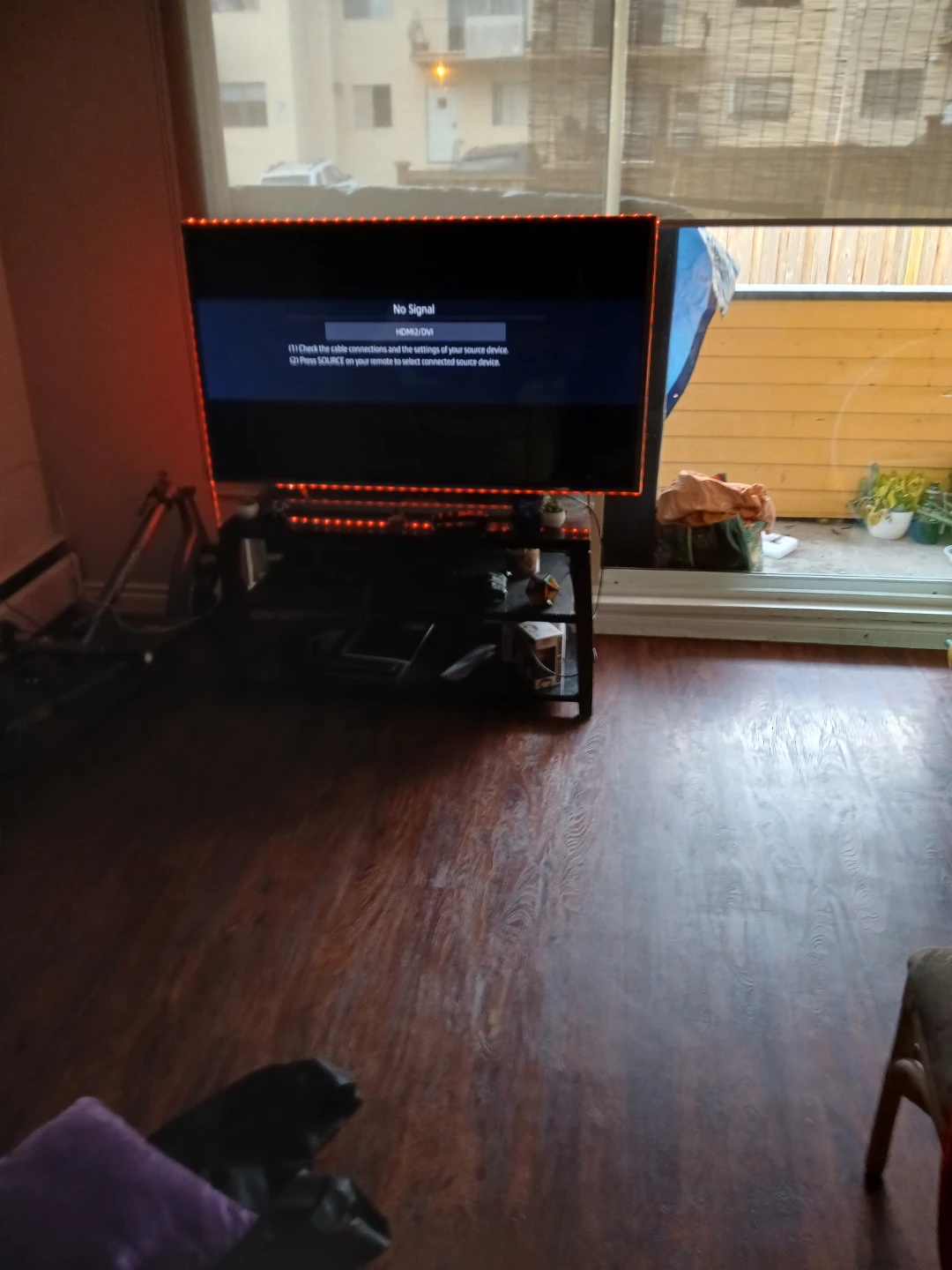 Samsung TV ŵ stand