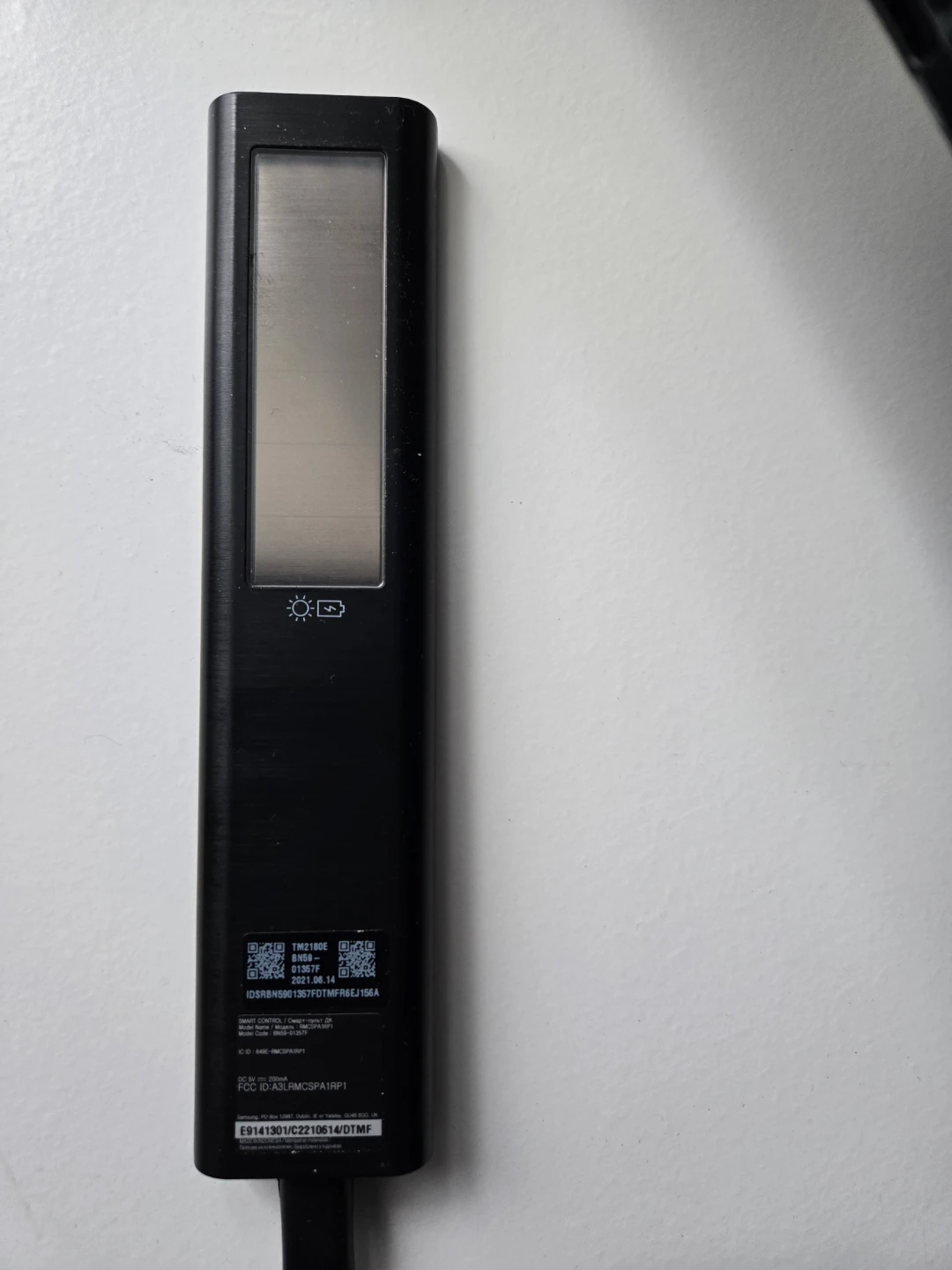 Samsung SolarCell Remote - photo 2