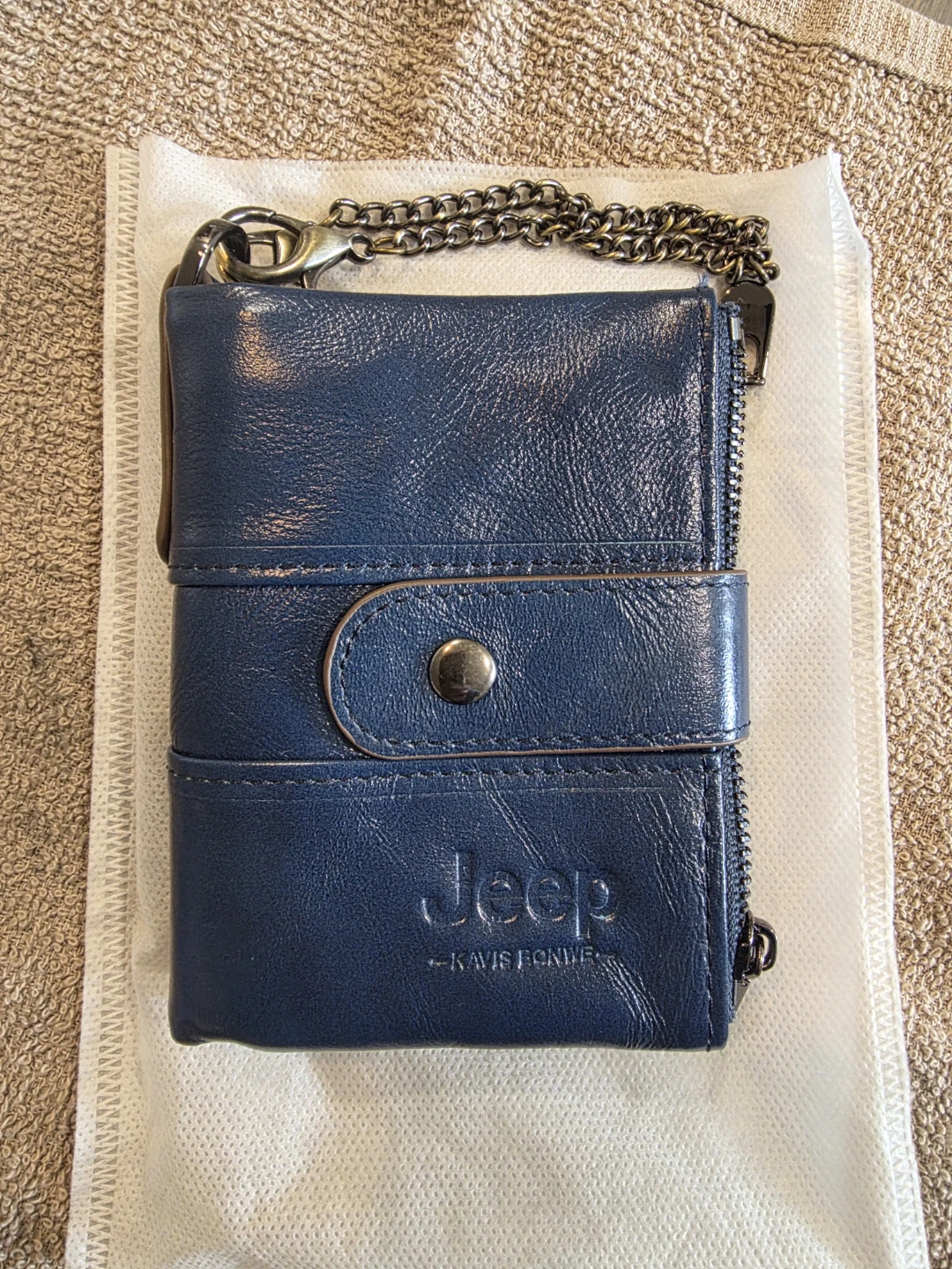 New Jeep's "Kavis Bonwe" Leather Wallet with RFID protection