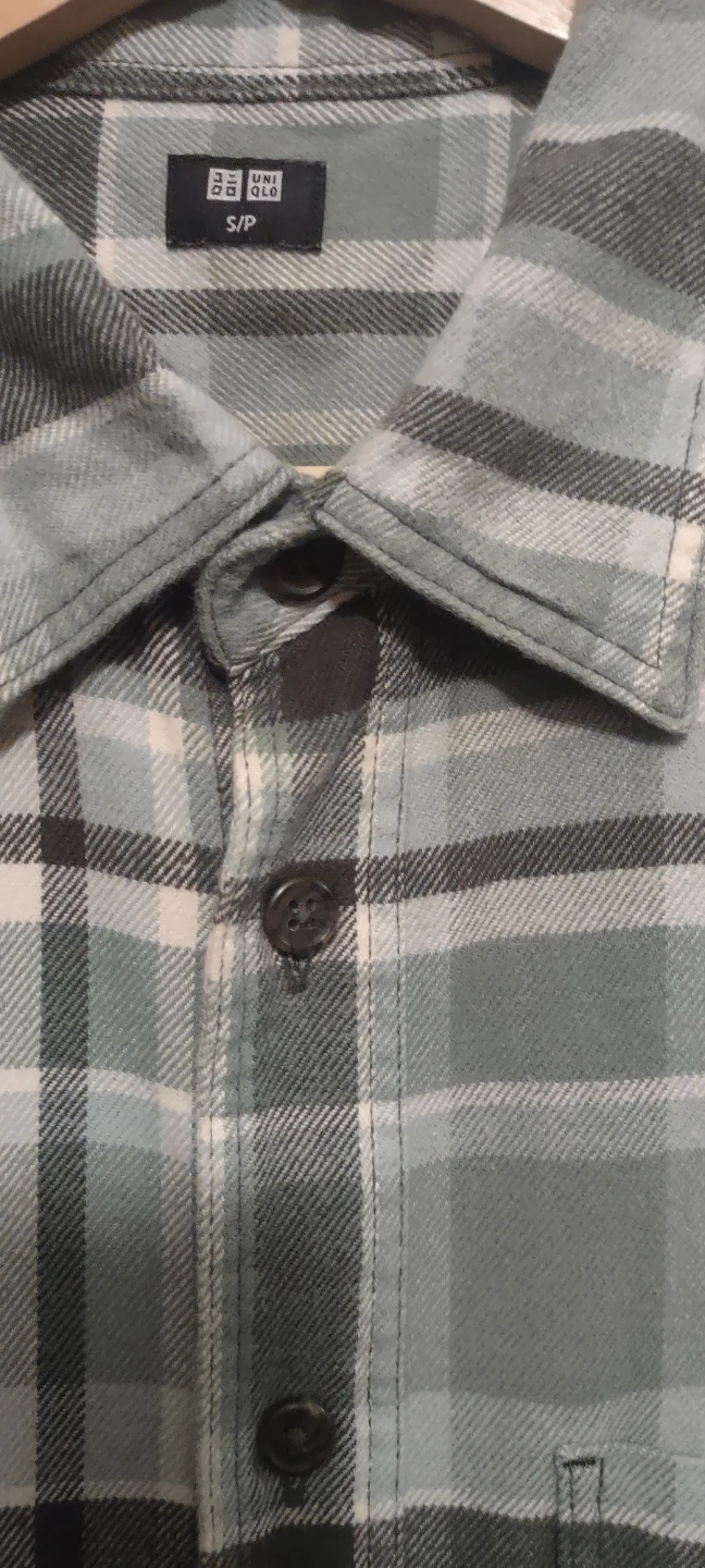 (NEW) Uniqlo Flannel Shirt - Size S (unisex) - photo 2