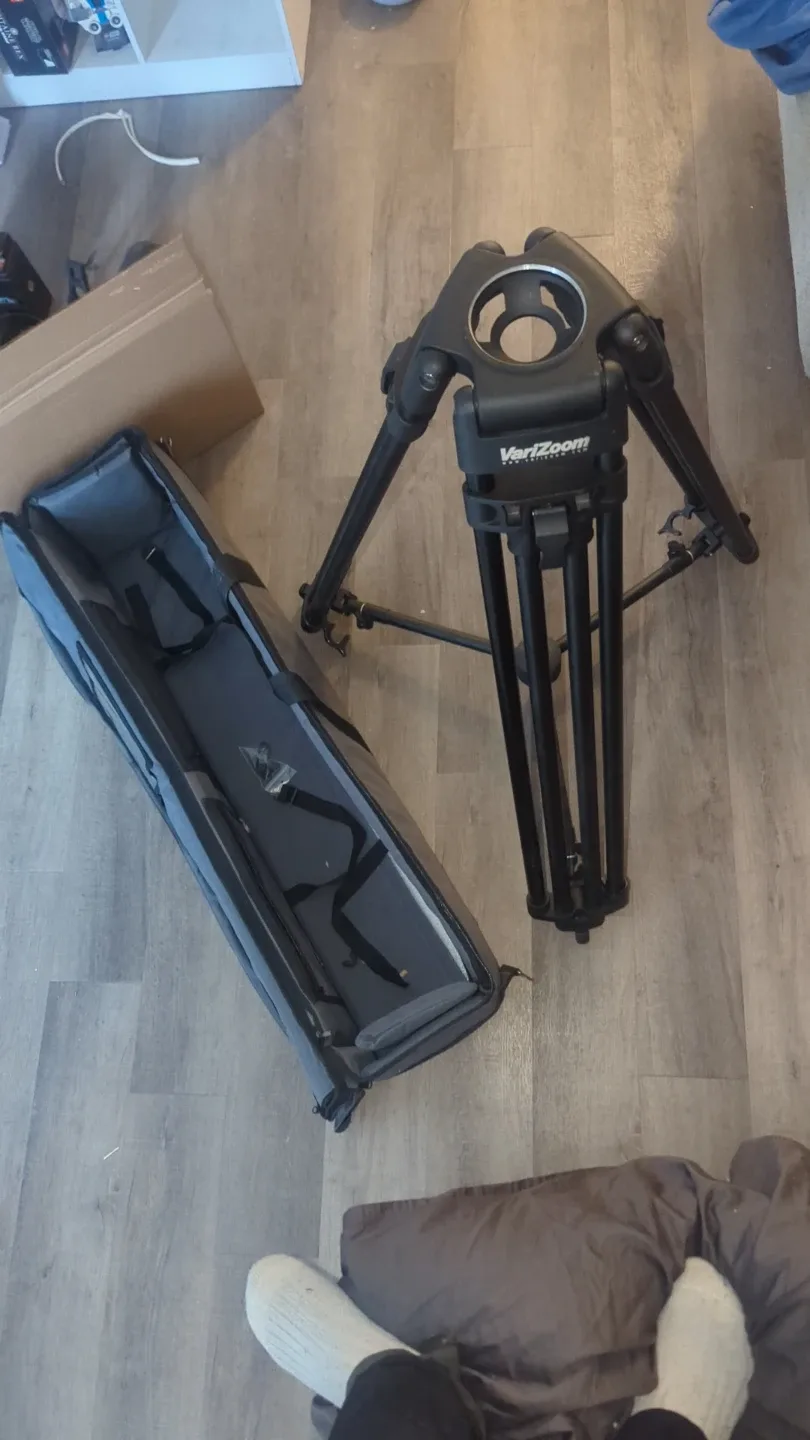 VariZoom VZTC100A Video Tripod Legs with Case