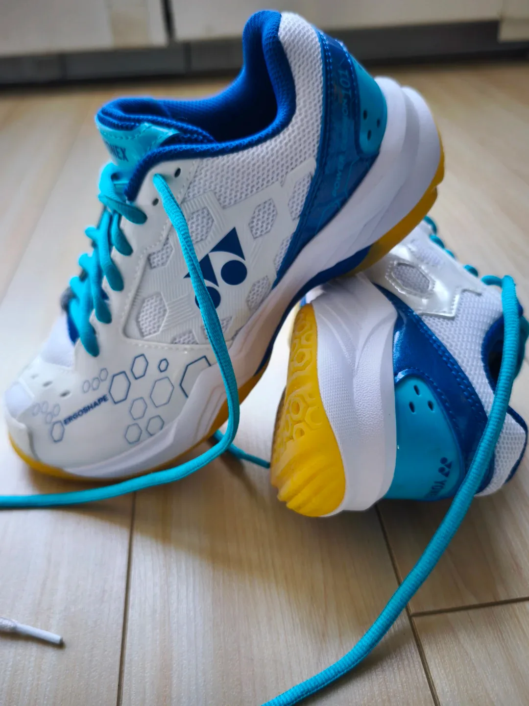 Yonex Badminton Shoes - US Size 6.5