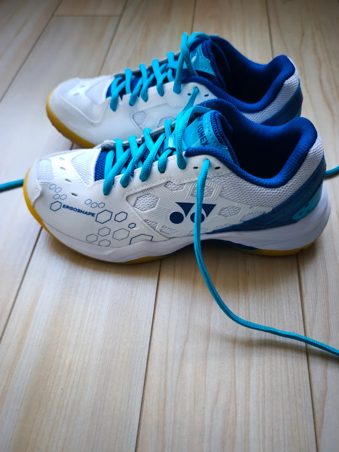 Yonex Badminton Shoes - US Size 6.5 image indicator(5)