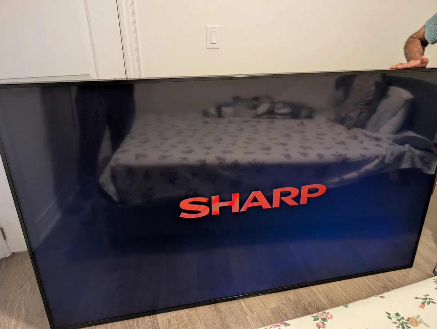 Sharp Aquos Liquid Crystal TV PN-LE801
