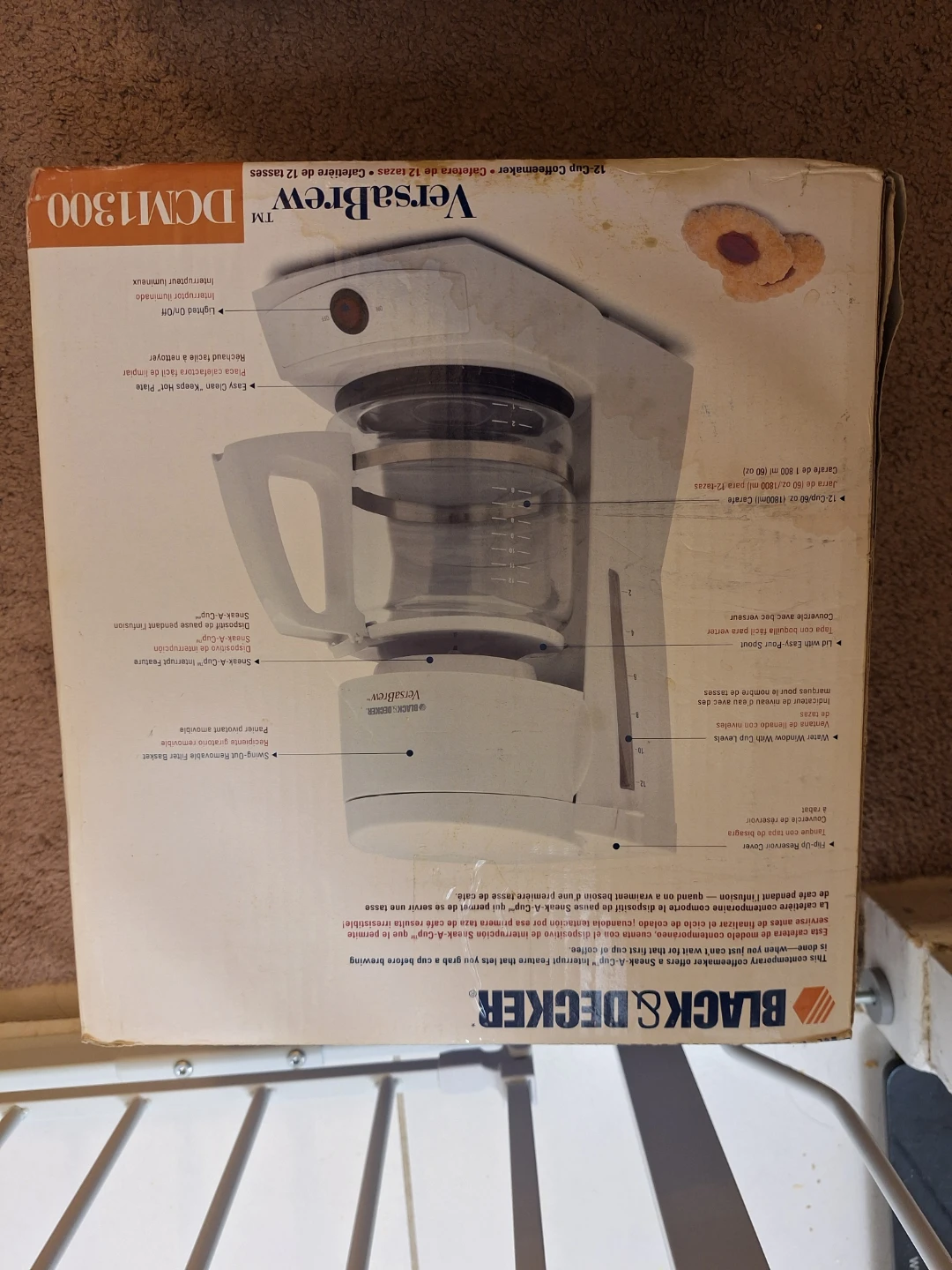 Black & Decker VersaBrew 12-Cup Coffeemaker DCM1300 - photo 3