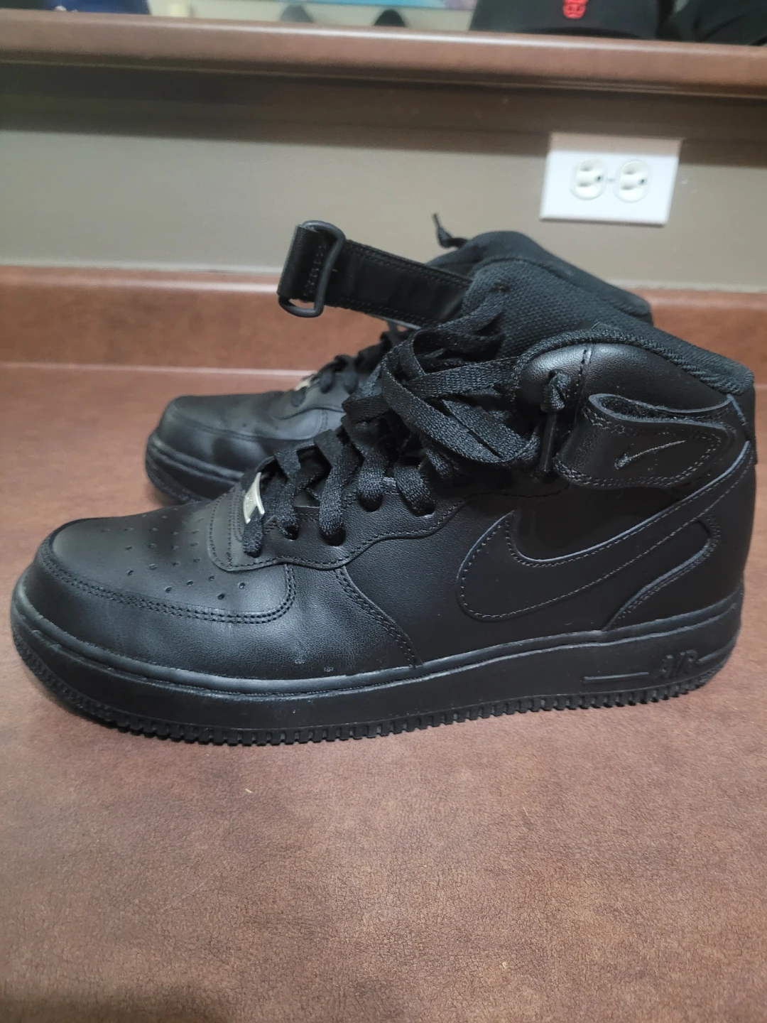 Nike Air Force 1 Mid '07 size 10.5 - photo 3