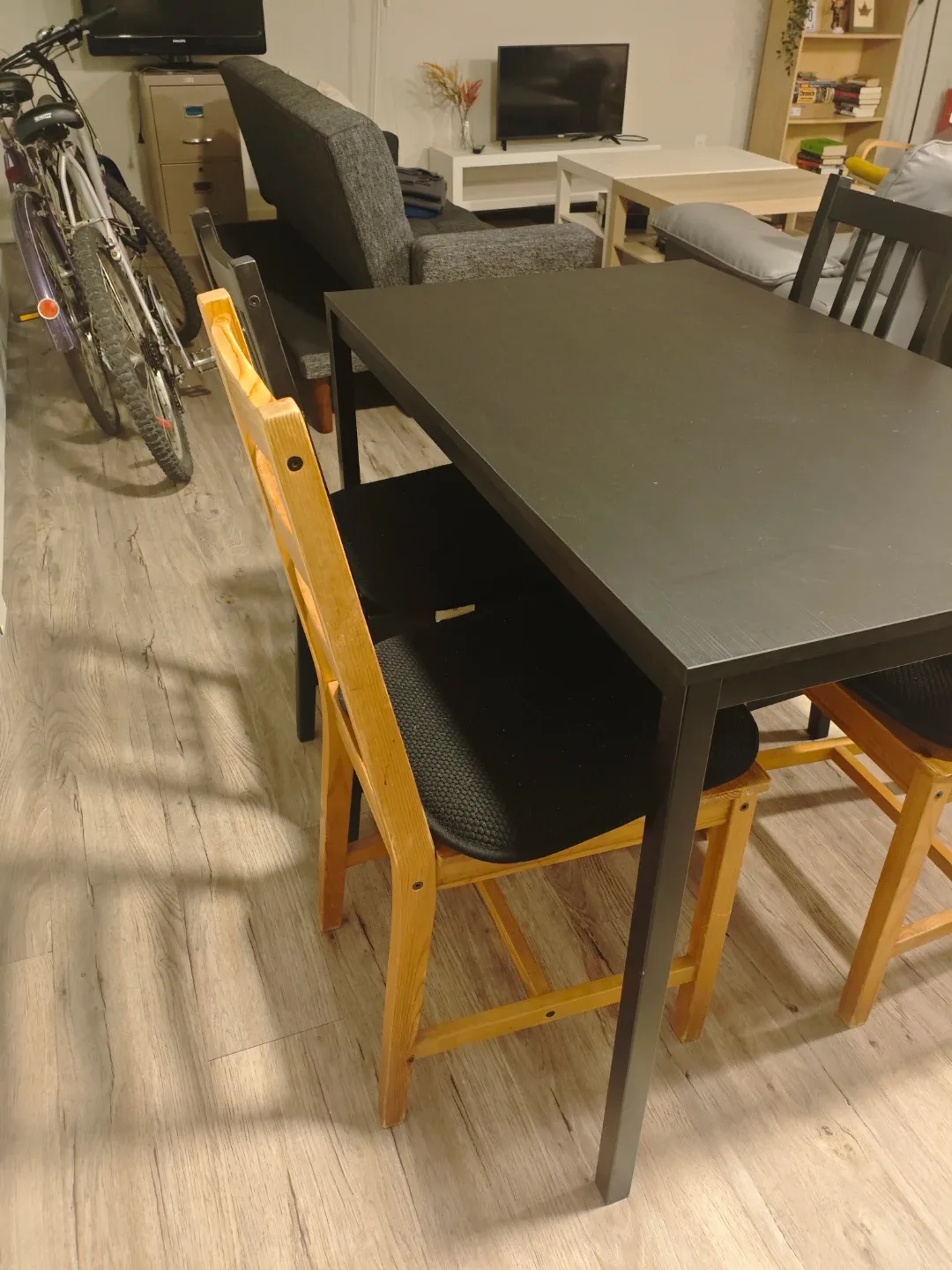 Dining Table with 4 Chairs