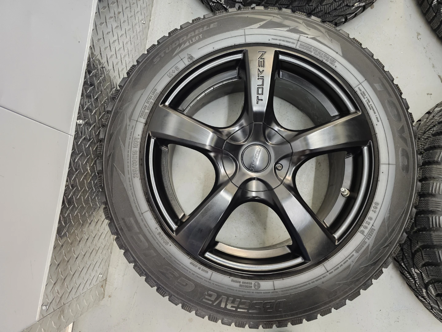 235/60 R18 WINTER TIRES ON ALLOY RIMS 5×120, 5×112 - photo 2