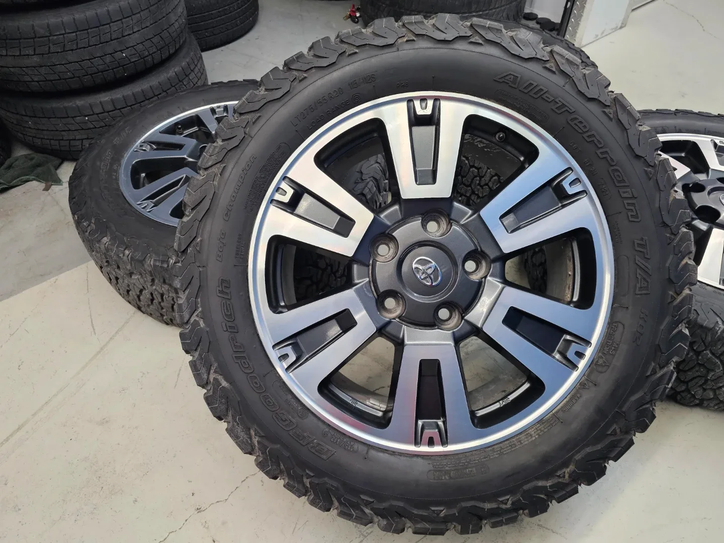 TOYOTA TUNDRA O.E.M RIMS AND ALL TERRAIN TIRES LT275/55 R20
