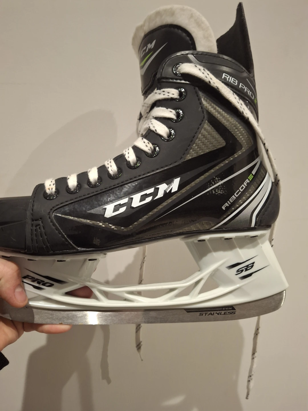 CCM Ribcor Pro 2 Ice Hockey Skates - photo 3