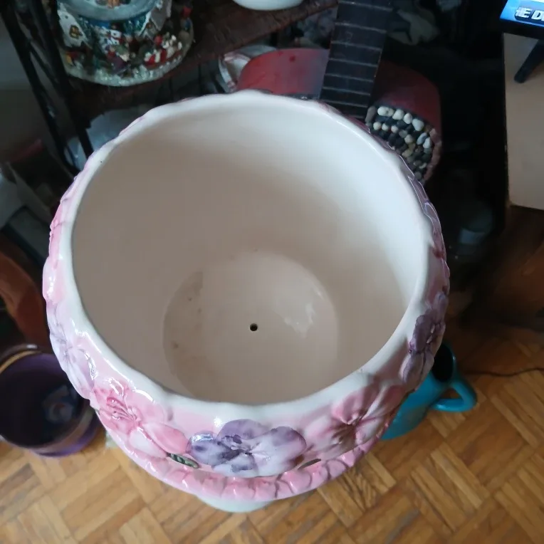 Pink Floral Ceramic Planter with Saucer image indicator(2)