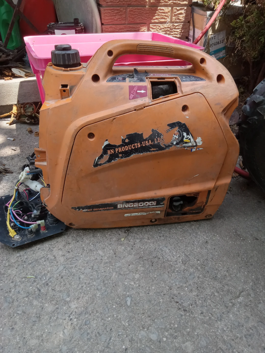 BN Products BNG2000i Inverter Generator