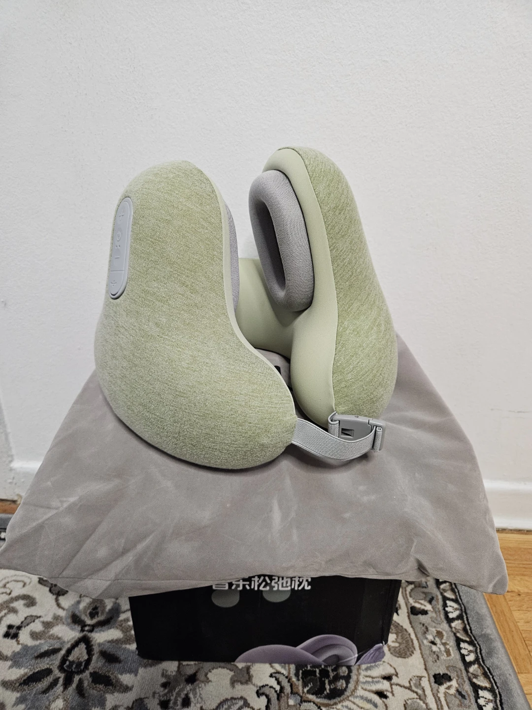 XTOUR Music Neck Pillow Massager