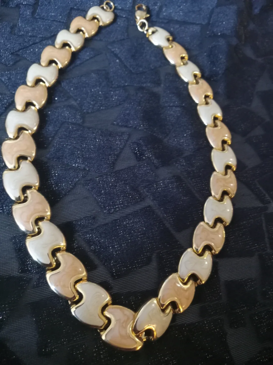Necklace - Gold, White & Brown image indicator(8)