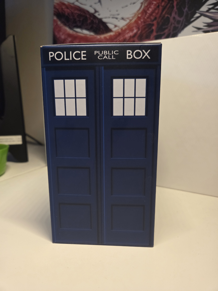 Doctor Who Tardis Titans Vinyl Figure - photo 2