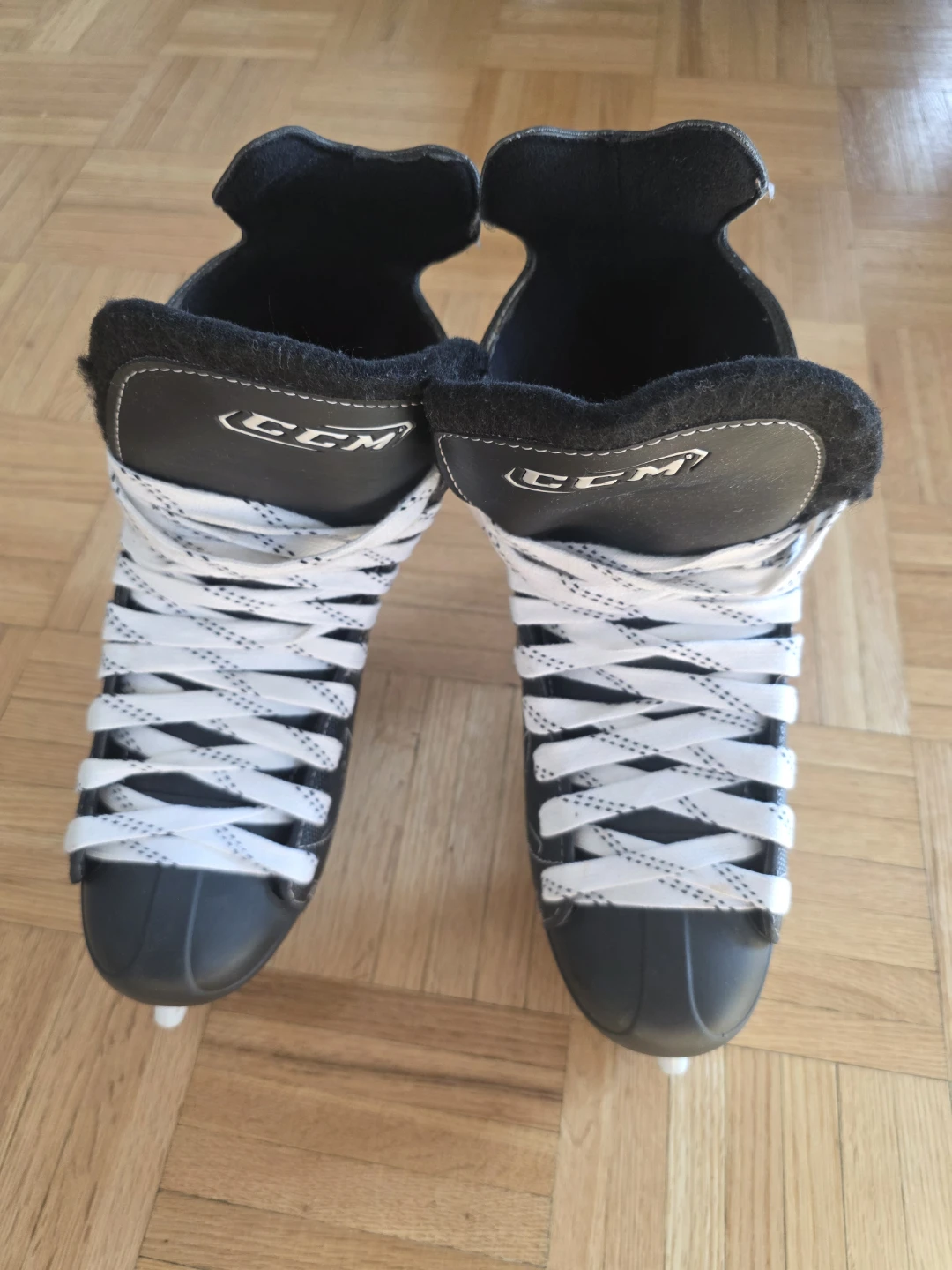 CCM Intruder Hockey Skates - Size 8 - photo 3
