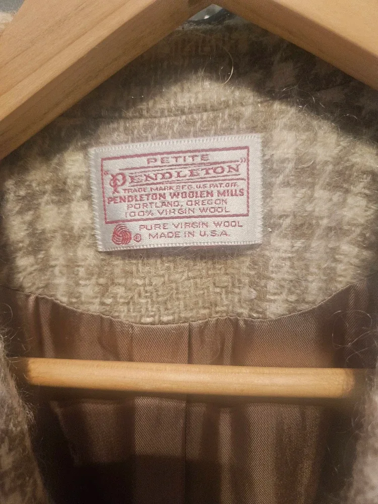 Pendleton Large Wool Blazer image indicator(2)