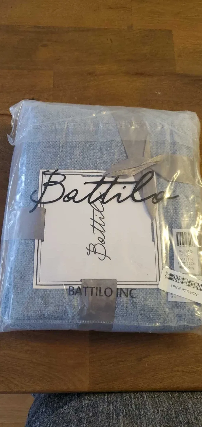 Battilo Throw - Bluish Grey - 51x59 in - New