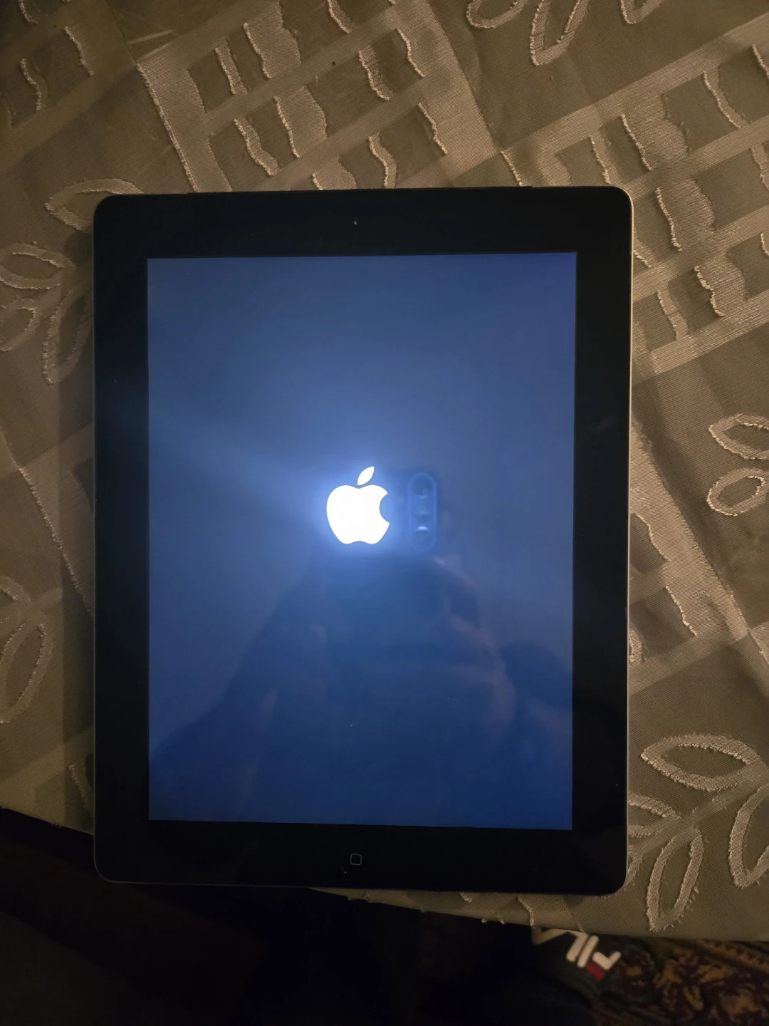 Apple iPad 2- A1396 (Locked)