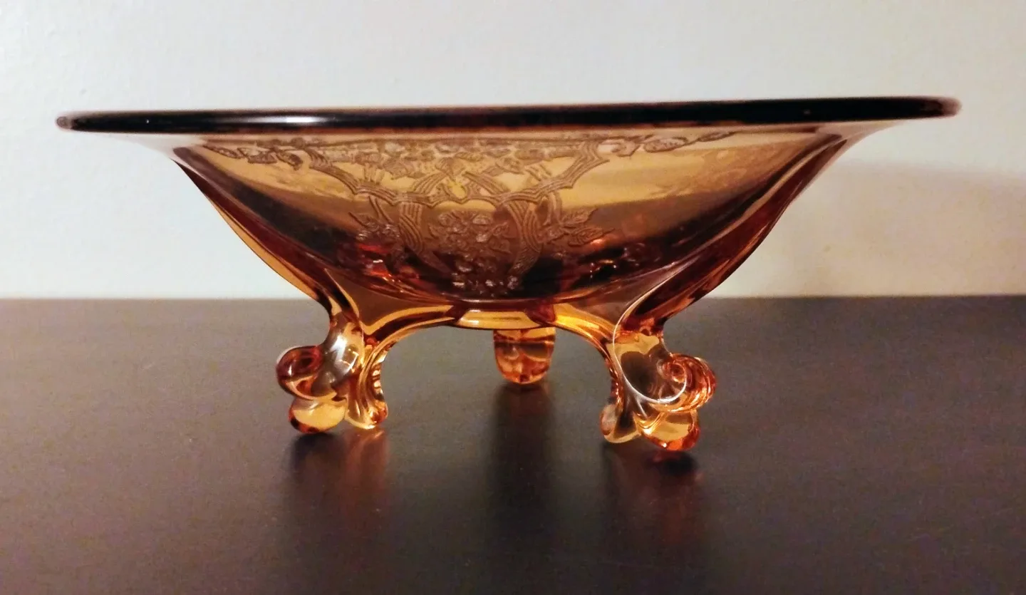 6½"  Vintage Etched Amber Glass Dish • #CLEANOUT image indicator(2)