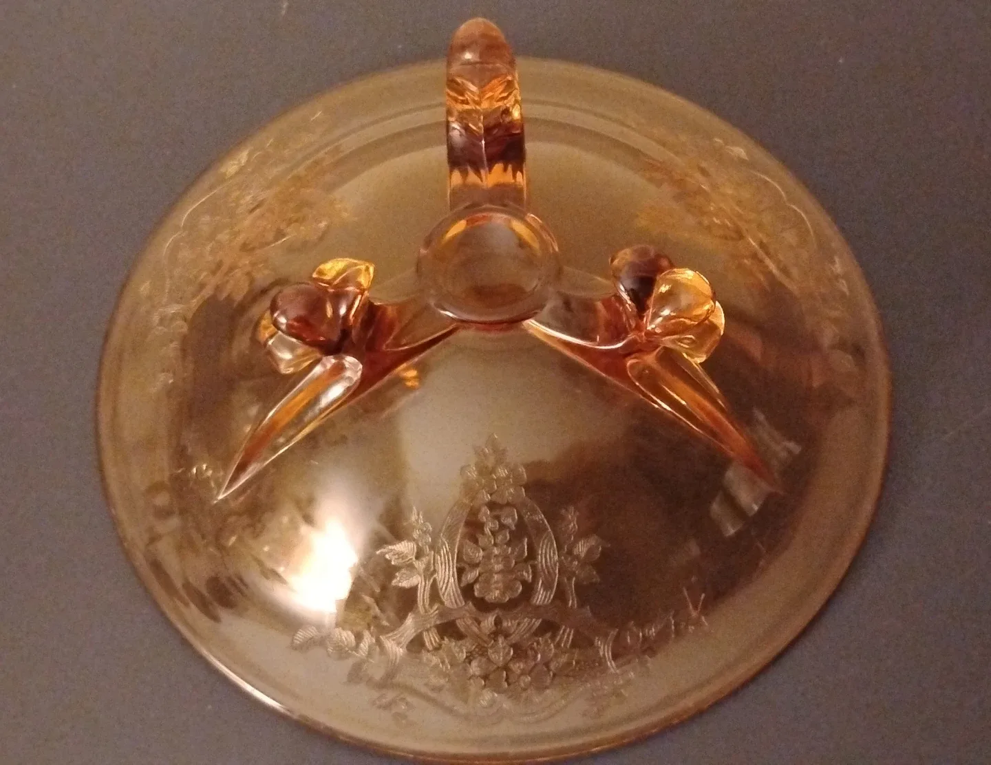 6½"  Vintage Etched Amber Glass Dish • #CLEANOUT image indicator(4)