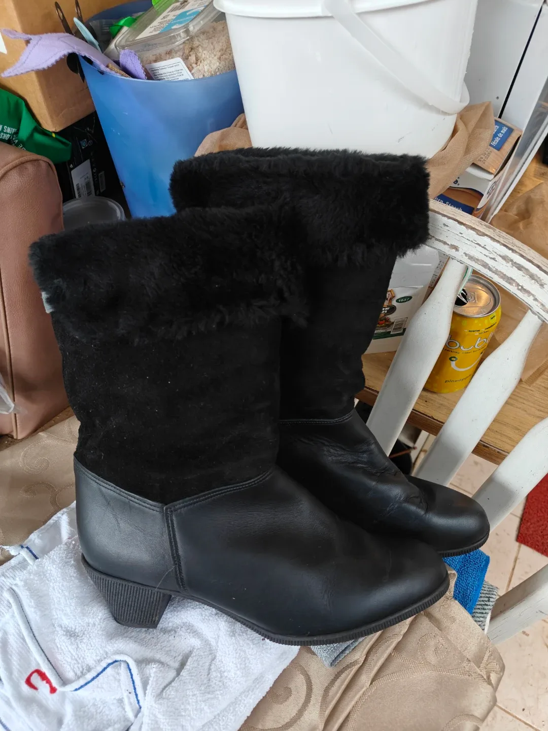 Black Leather Boots - Size 7B