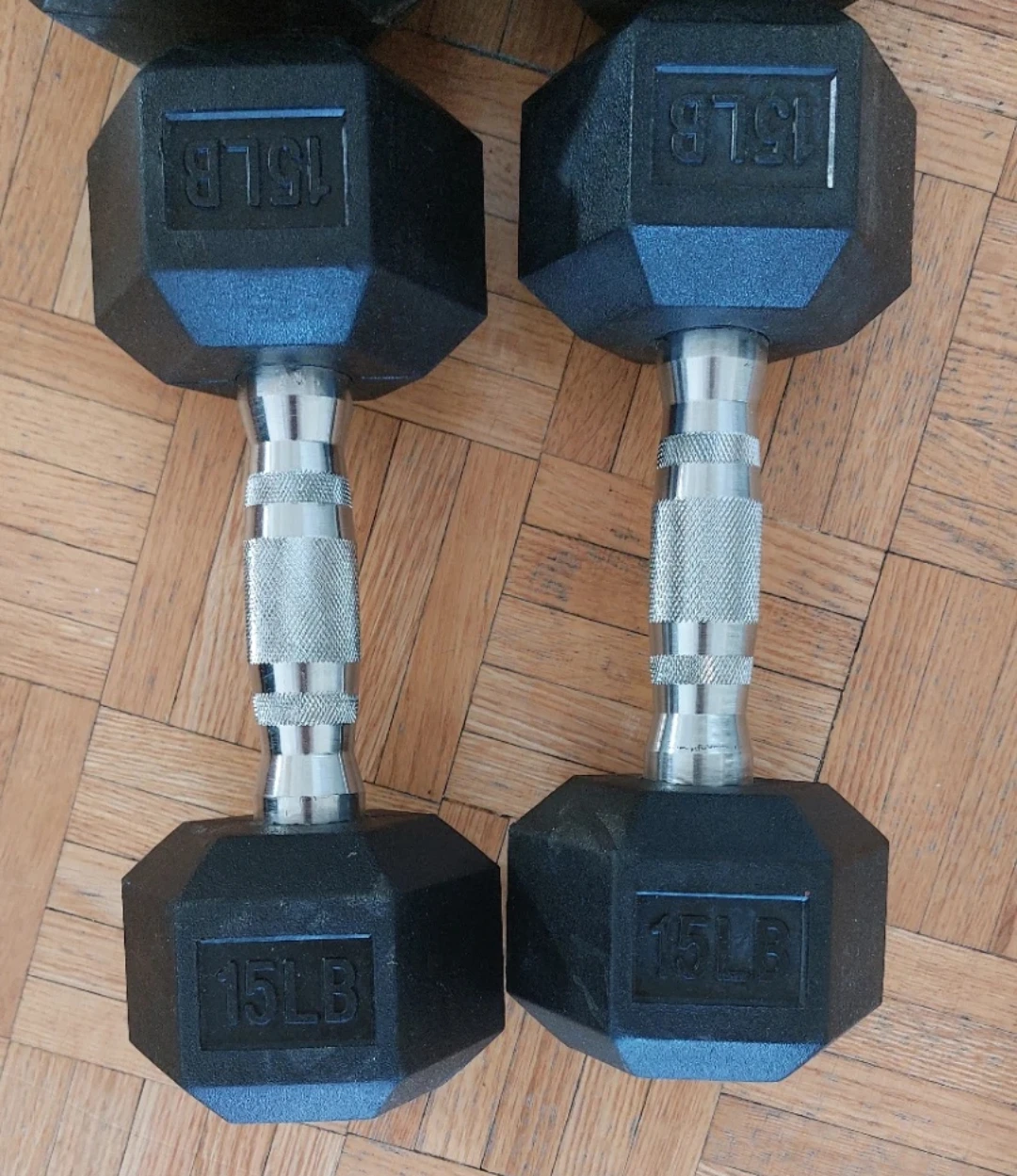 Dumbbell Set: 15lb & 22.5lb Weights - photo 2