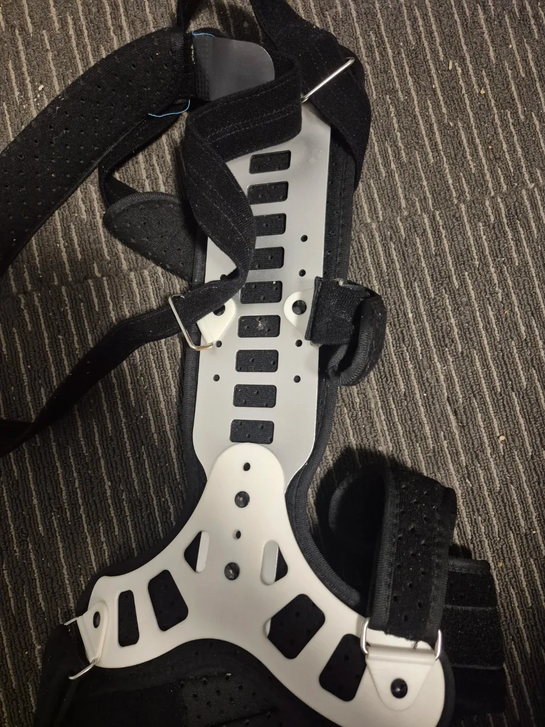 Adjustable Posture Corrector for back image indicator(2)