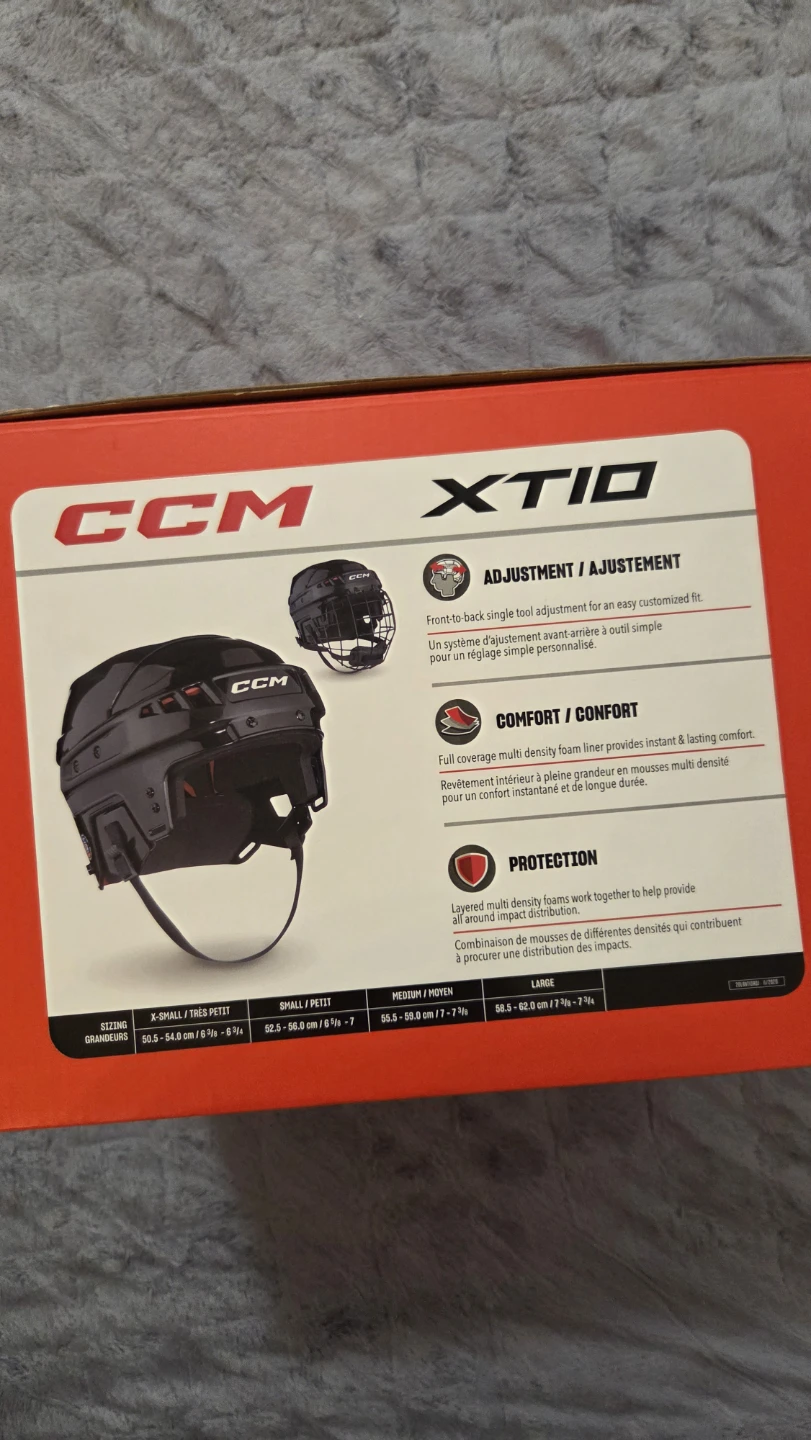 Kids CCM Xtid Hockey Helmet - Size Medium
