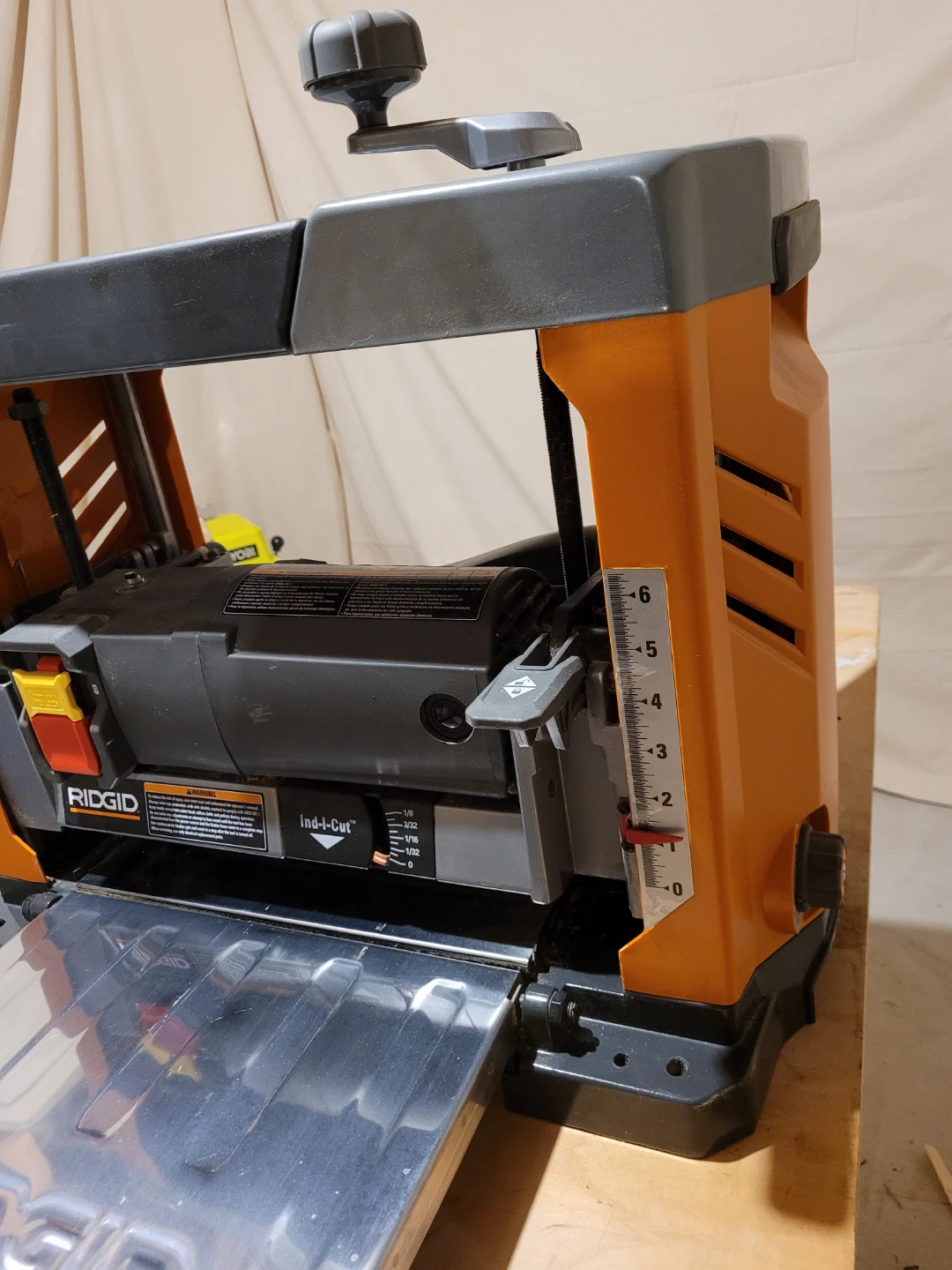 Ridgid Benchtop Planer - photo 3